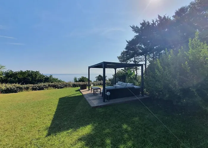 Villa EOLE face à la mer, les pieds dans l'eau
