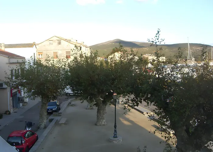 Appart avec terrasse proche mer